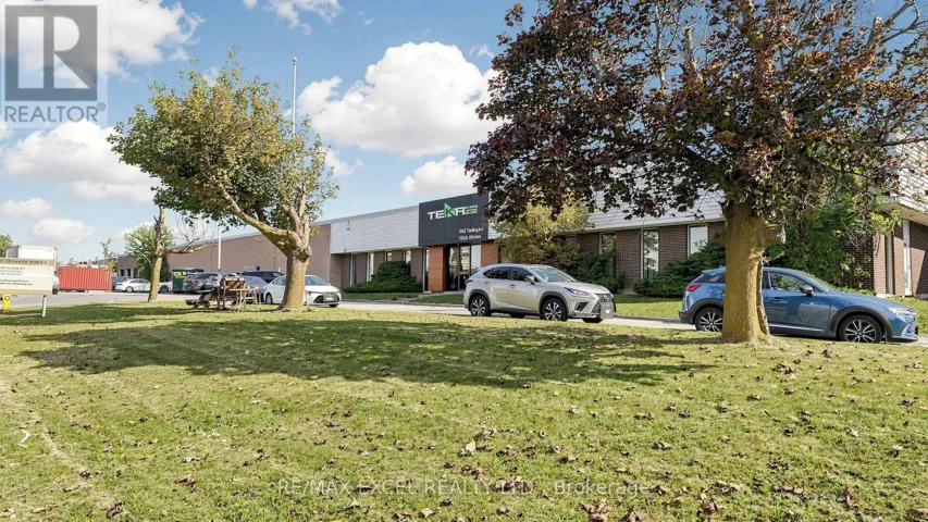 3 - 61 RAYETTE ROAD, Vaughan (Concord), Ontario L4K2E8