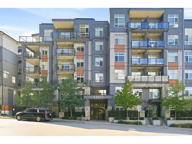 302 11077 RAVINE ROAD, Surrey, British Columbia V3T0R7