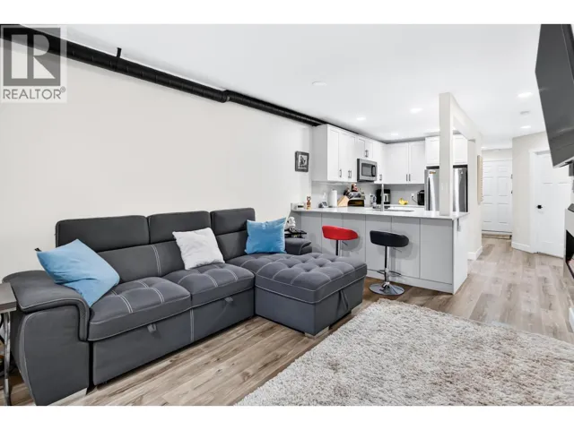 203 11724 225 STREET, Maple Ridge, British Columbia V2X6E4