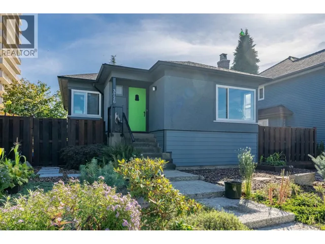 3726 TRINITY STREET, Burnaby, British Columbia V5C1N2