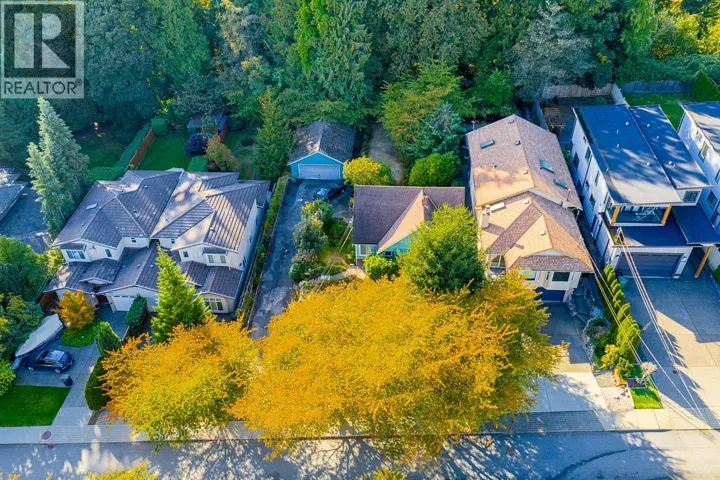 8061 MCGREGOR AVENUE, Burnaby, British Columbia V5J4H7