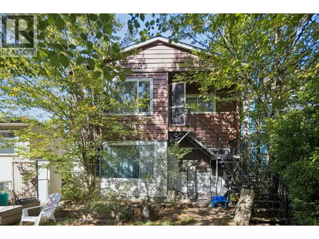 695 E 12TH AVENUE, Vancouver, British Columbia V5T2H7