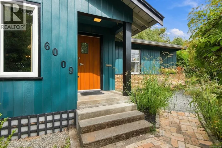 6009 River Rd, Port Alberni, British Columbia V9Y6Z8