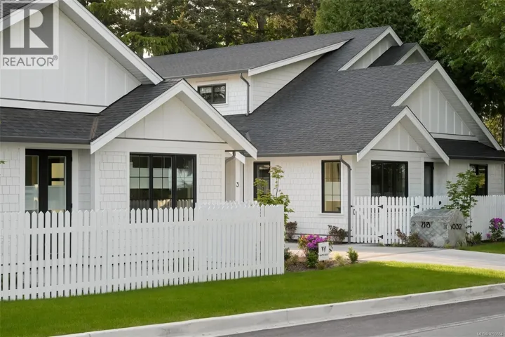 3 5032 Wesley Rd, Saanich, British Columbia V8Y1Z4