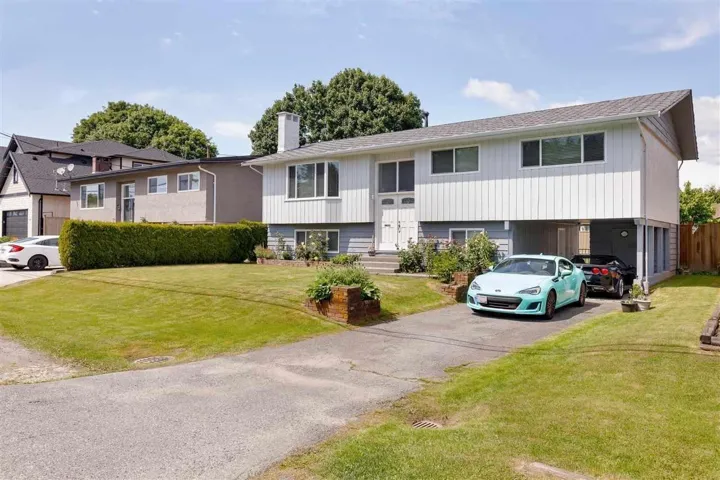 11771 82A AVENUE, Delta, British Columbia V4C2E5