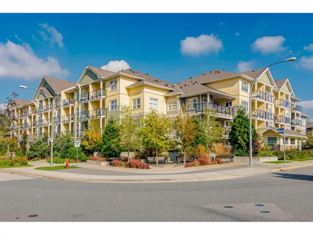 208 5020 221A STREET, Langley, British Columbia V2Y0V5