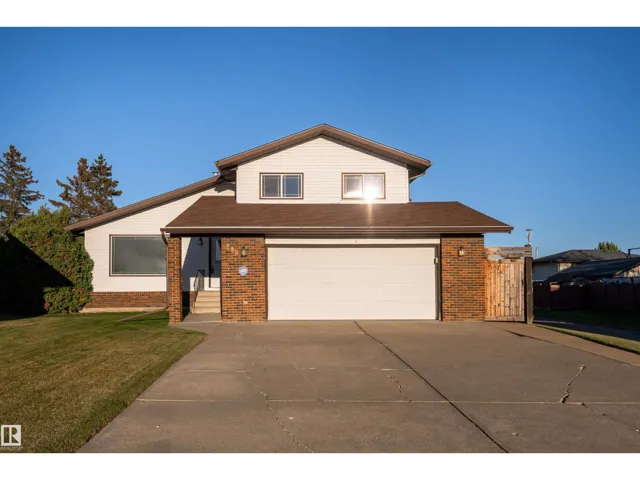 280 WARWICK RD NW, Edmonton, Alberta T5X4P9