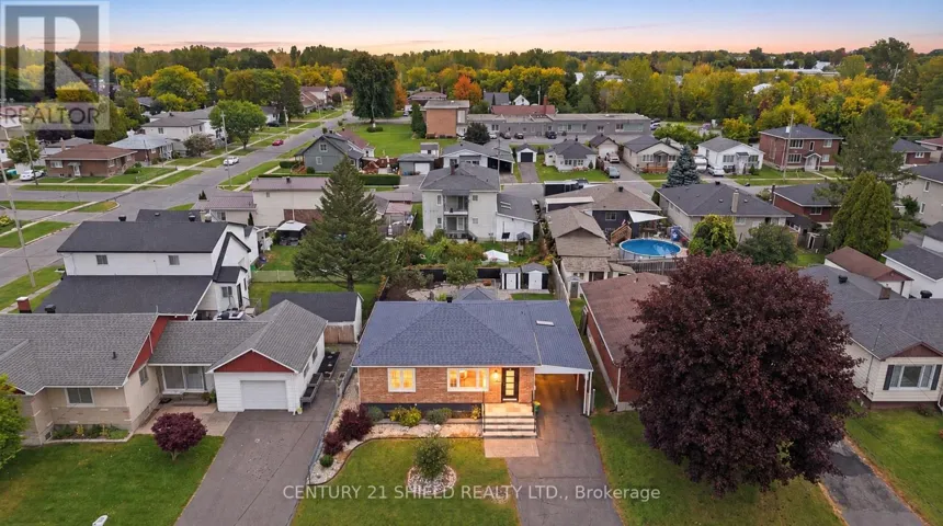 1019 MIRON AVENUE, Cornwall, Ontario K6H4S8
