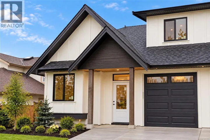 A 9650 Third St, Sidney, British Columbia V8L3A2