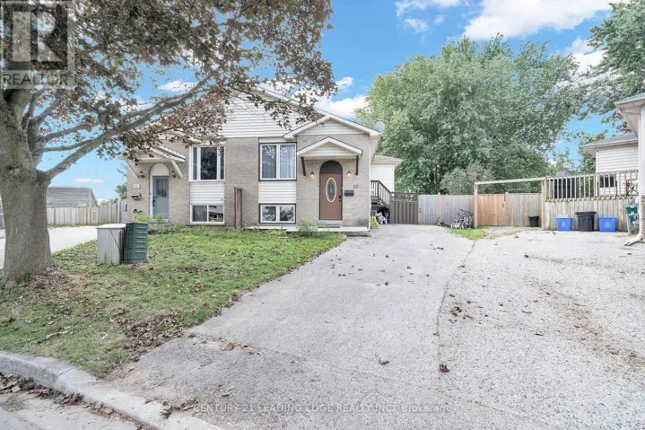 10 FAIRBAIRN COURT, Clarington (Bowmanville), Ontario L1C4K9