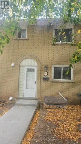30 JEROME CRESCENT, Hamilton (Riverdale), Ontario L8E1K5