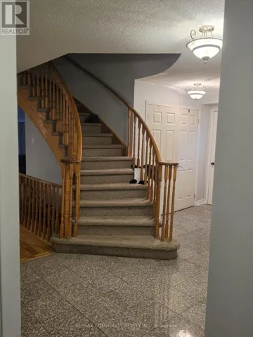 UPPER - 36 BEAUMONT DRIVE, Ajax (Central West), Ontario L1T1P8
