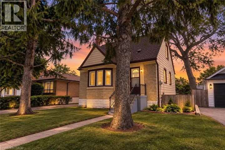 269 QUEENSDALE Avenue E, Hamilton, Ontario L9A1L3