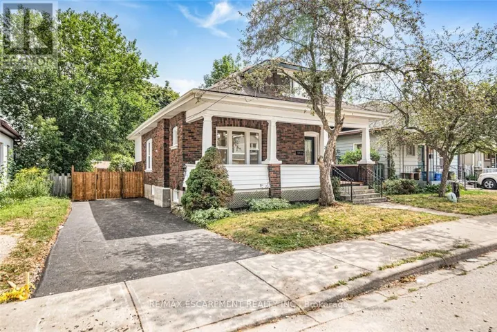203 BROCK STREET, Brantford, Ontario N3S5W8