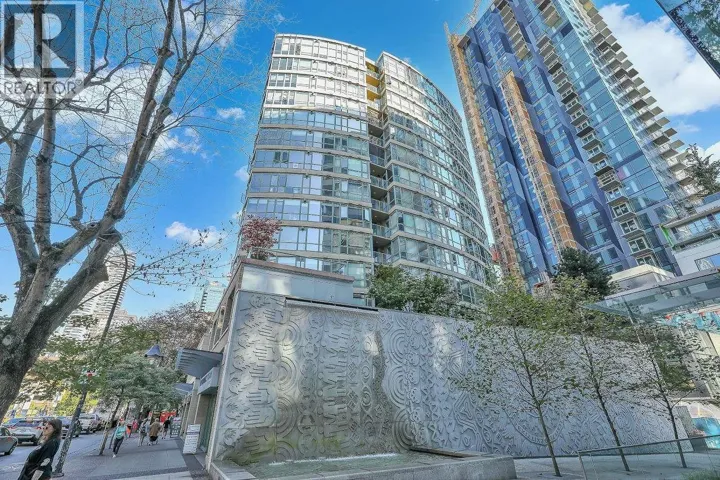602 1238 BURRARD STREET, Vancouver, British Columbia V6Z3E1
