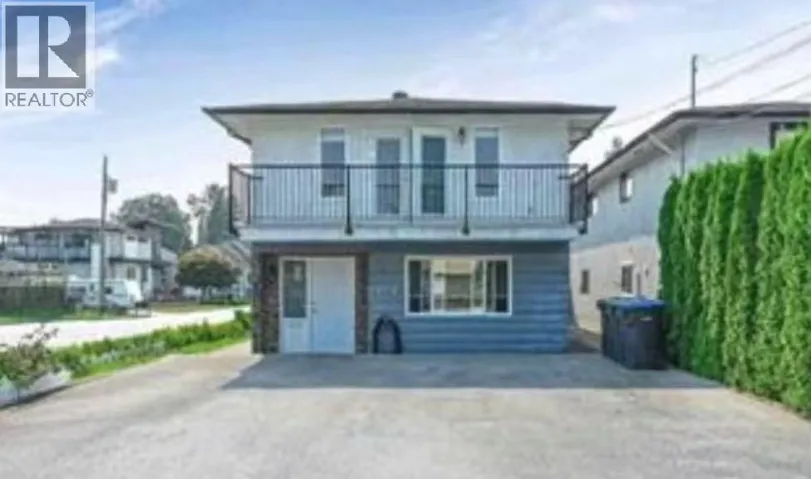 1818 FRASER AVENUE, Port Coquitlam, British Columbia V3B1N1