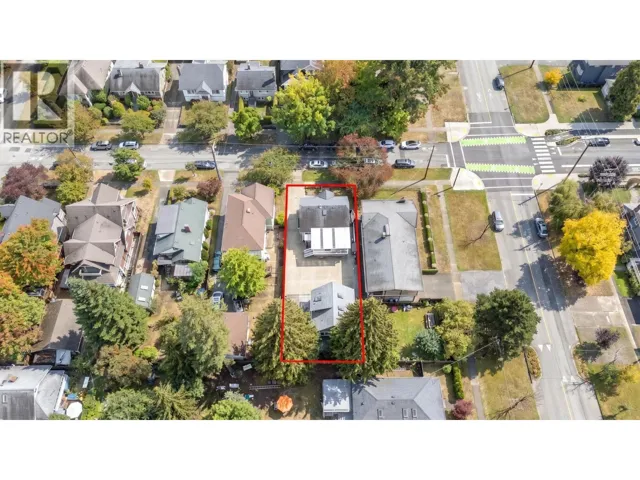 413 SEVENTH AVENUE, New Westminster, British Columbia V3L1W6