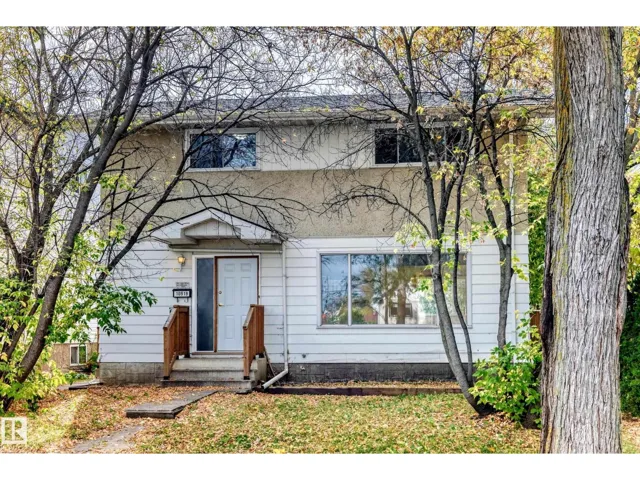 10919 69 AV NW, Edmonton, Alberta T6H2E4