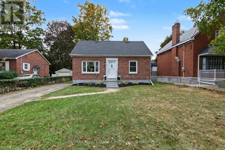 223 MARGARET AVENUE, Kitchener, Ontario N2H4J1