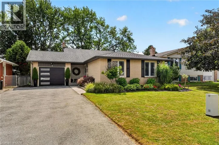 5 HIDDEN Court, Brantford, Ontario N3R6P4