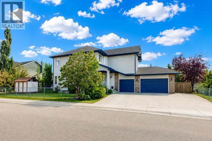 402 Fairways Mews NW, Airdrie, Alberta T4B2W9
