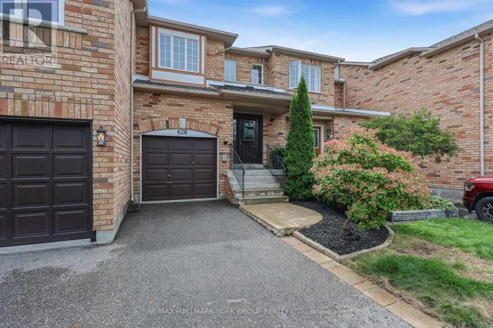 620 BONDI AVENUE, Newmarket (Gorham-College Manor), Ontario L3Y8S8