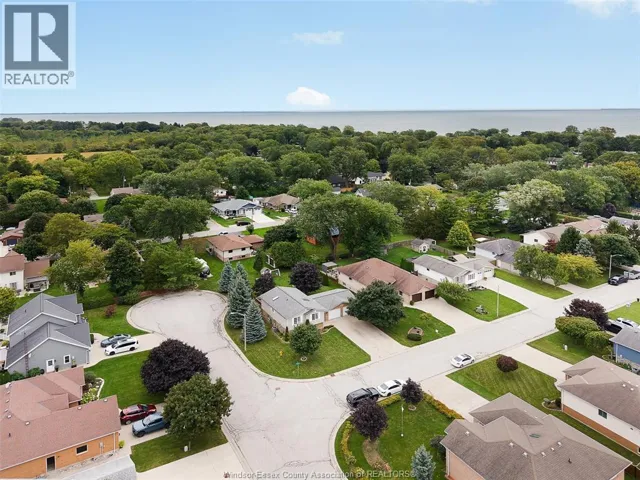 856 LAWNDALE AVENUE, Kingsville, Ontario N9Y3Y8