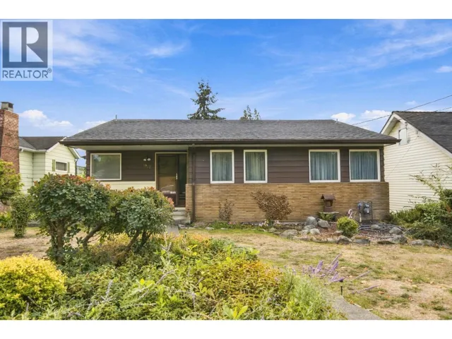 1912 LONDON STREET, New Westminster, British Columbia V3M3E5