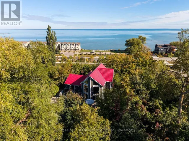 190 LAKESHORE ROAD E, Blue Mountains, Ontario L9Y0M9
