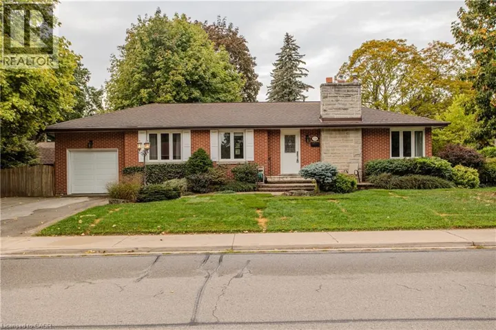 724 GEORGE Street, Burlington, Ontario L7R2W2