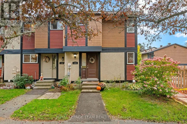 128 MCCLINTOCK WAY, Ottawa, Ontario K2L2A4