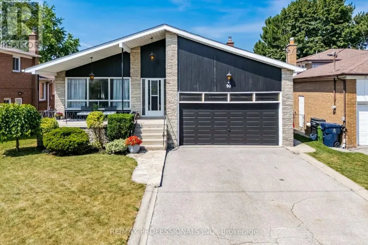 90 PECKHAM AVENUE, Toronto (Newtonbrook West), Ontario M2R2V5
