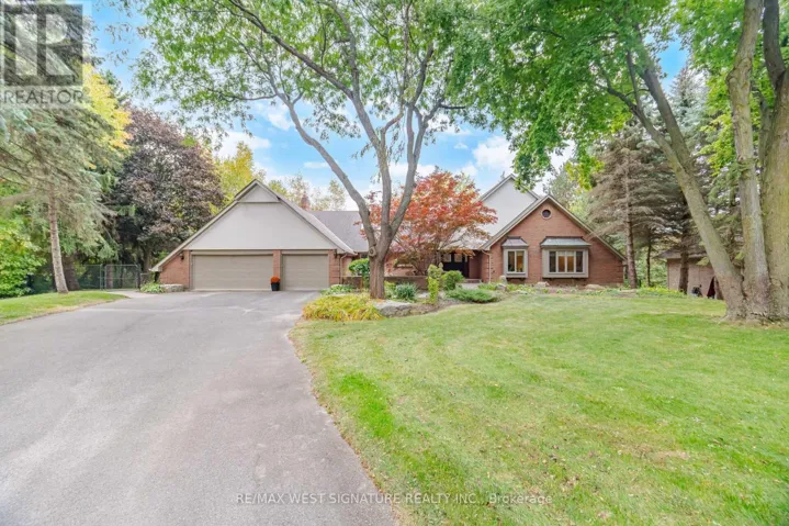 42 HEDGEROW COURT, Vaughan (Kleinburg), Ontario L0J1C0