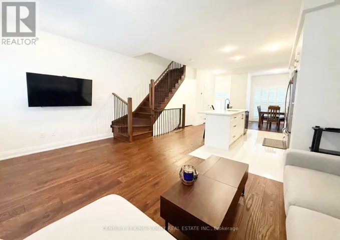 15 MAYBANK LANE, Whitchurch-Stouffville (Stouffville), Ontario L4A4X7