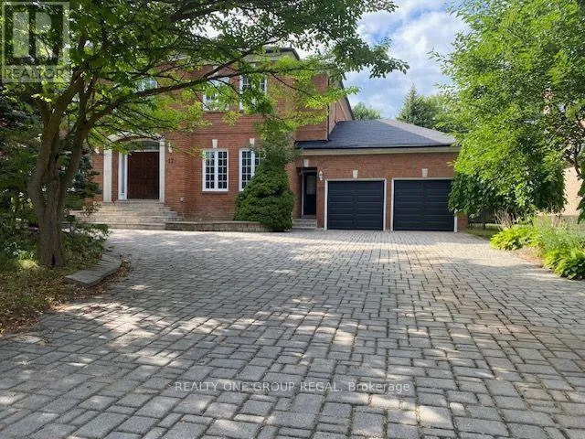 17 DUNLOE ROAD, Richmond Hill (Bayview Hill), Ontario L4B2H6