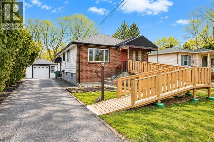 616 DUCHARME STREET, Windsor, Ontario N9G1K6