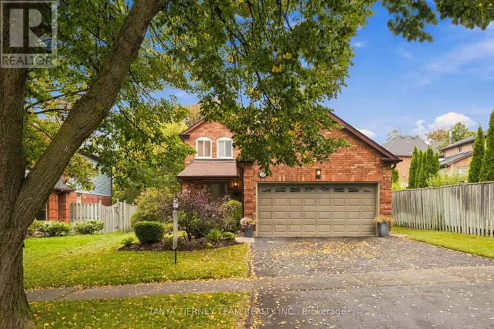 25 COULTON COURT, Whitby (Blue Grass Meadows), Ontario L1N7A9