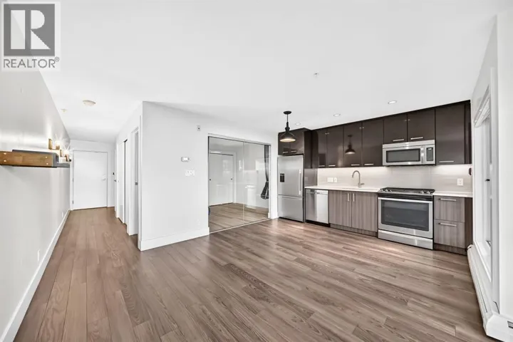 323, 510 Edmonton Trail NE, Calgary, Alberta T2E3H1
