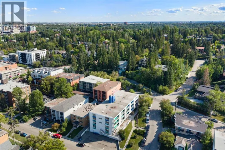 4, 930 Royal Avenue SW, Calgary, Alberta T2T0L5