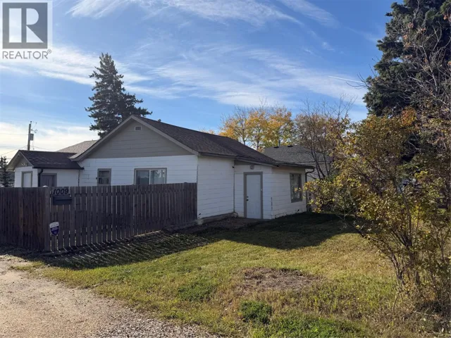 1009 95 Avenue, Dawson Creek, British Columbia V1G1H9
