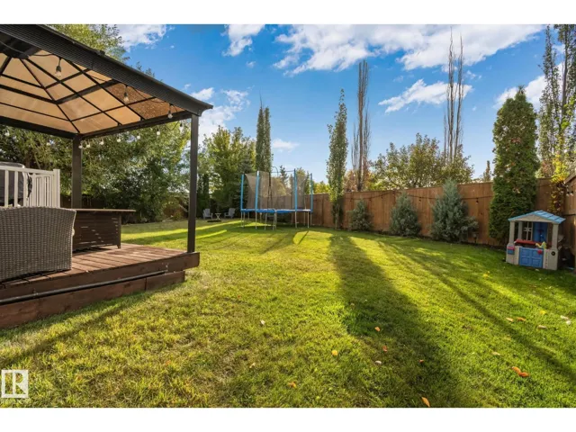 3711 161 AV NW, Edmonton, Alberta T5Y3G2