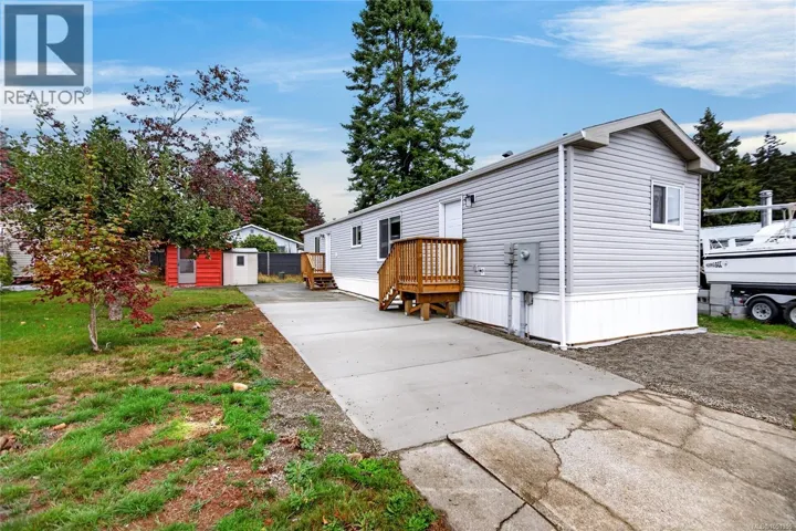 2104 Pemberton Pl, Comox, British Columbia V9M3P8