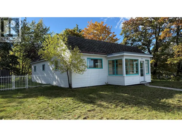 1002 Kootenay Street, Nelson, British Columbia V1L1L4