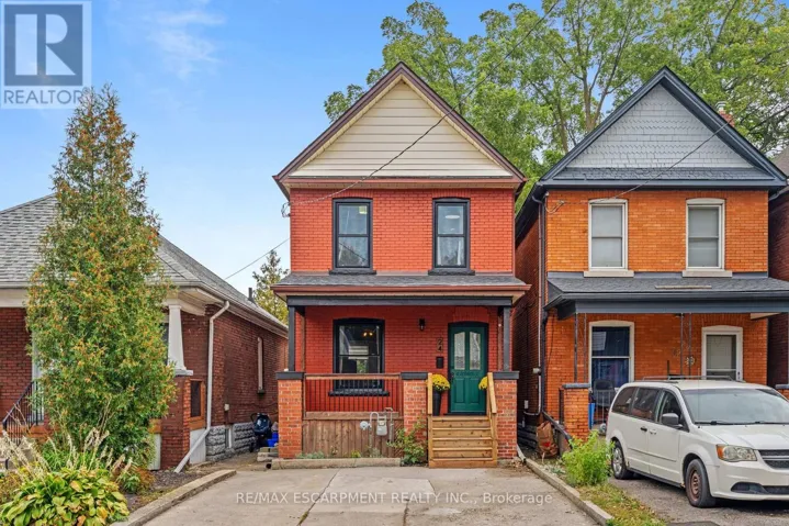 24 BELVIEW AVENUE, Hamilton (Crown Point), Ontario L8L7K5