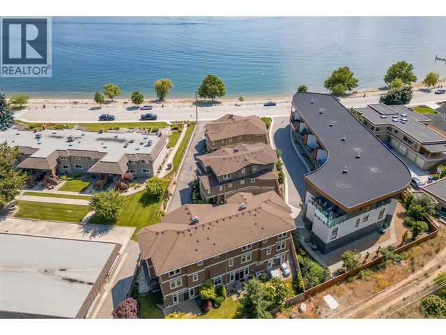 4356 Beach Avenue Unit# 6, Peachland, British Columbia V0H1X6