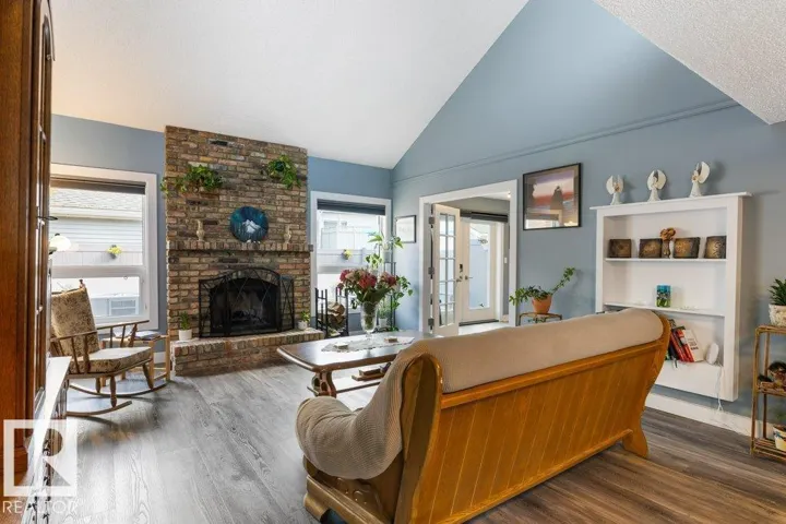 7 WHITEOAKS ES, St. Albert, Alberta T8N3M2