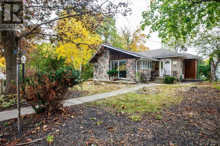 18 ADAMSON STREET S, Halton Hills (Rural Halton Hills), Ontario L0P1K0