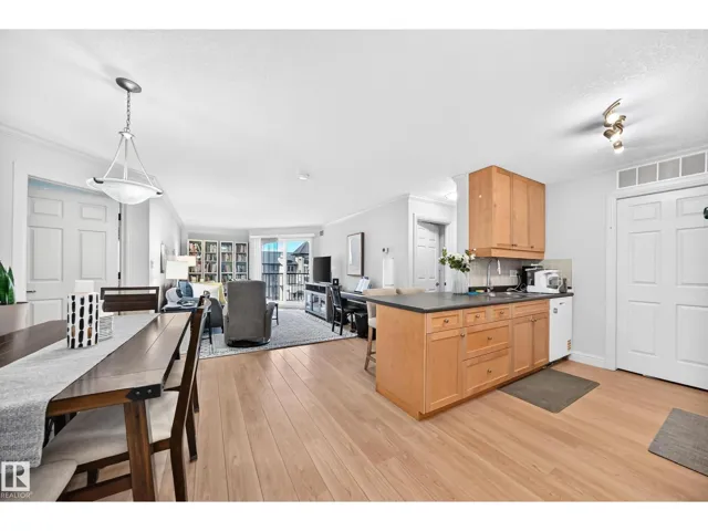 #430 13005 140 AV NW, Edmonton, Alberta T6V1X1