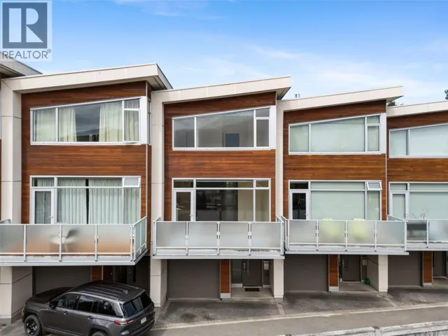 3 2830 Irma St, Victoria, British Columbia V9A1S2