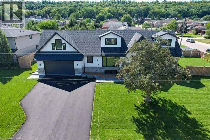24 ROYCE Avenue, Stoney Creek, Ontario L8G3B5